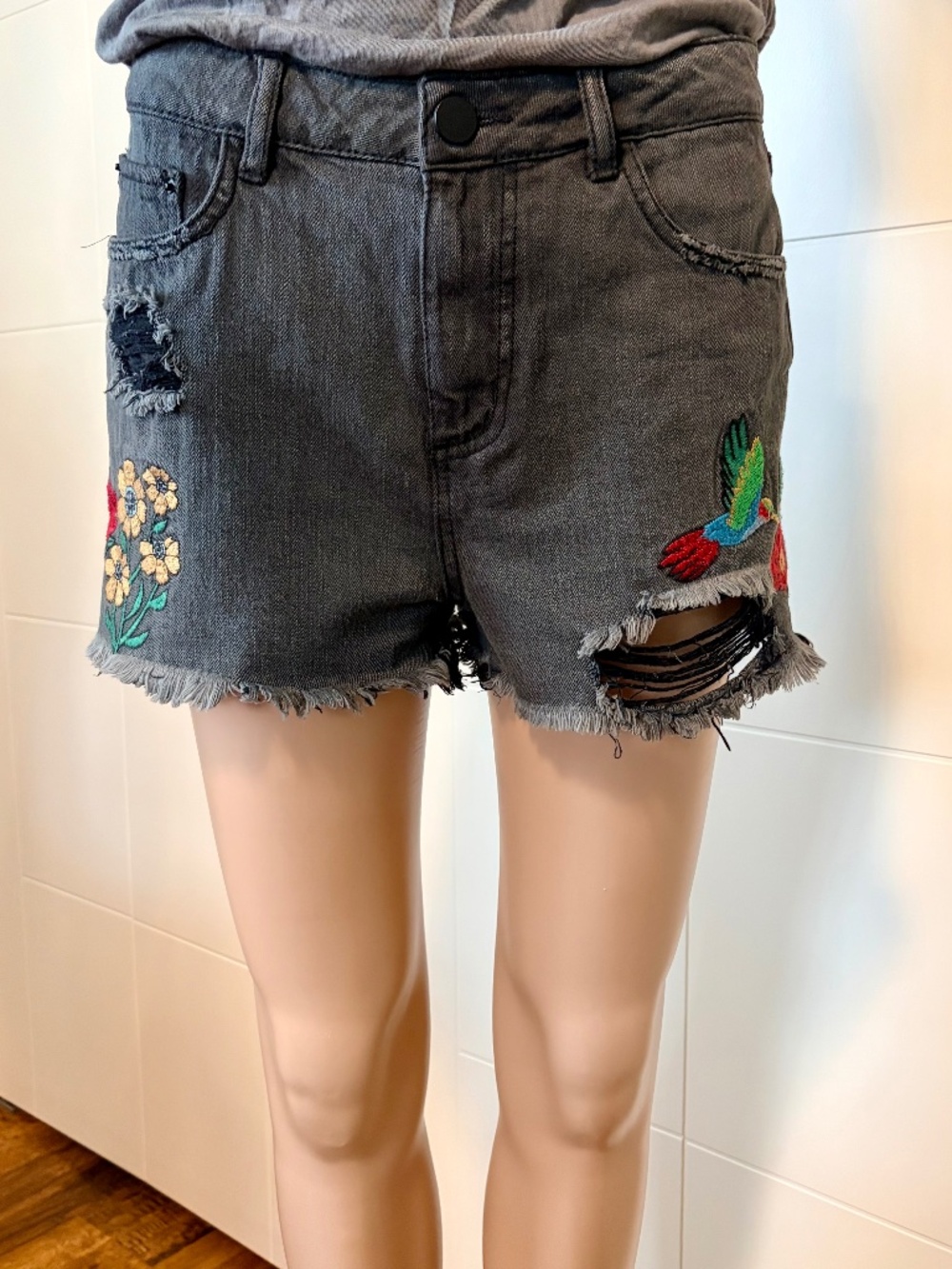 Design Lab Embroidered Distressed Denim Shorts – Butterfly & Floral